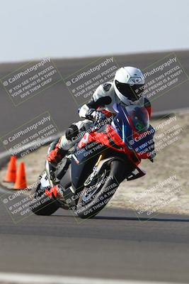 media/Nov-01-2025-TrackDaz (Sat) [[2b4d5192bc]]/C Group/1240pm (Turn 2 Outside)/